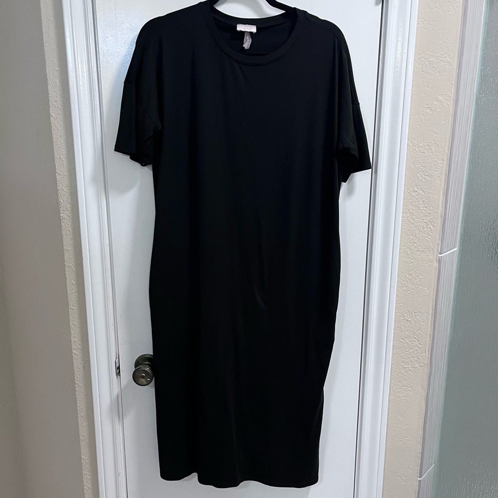 Elegant Black Midi Dress for Timeless Style